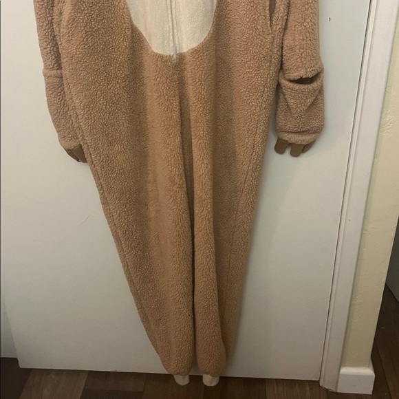 Celebrate Halloween Brown Sloth Hooded Onesie adult size large 12/14 - Picture 2 of 8